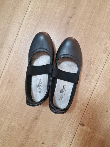 Schwarze riemchenballerina - schwarze,